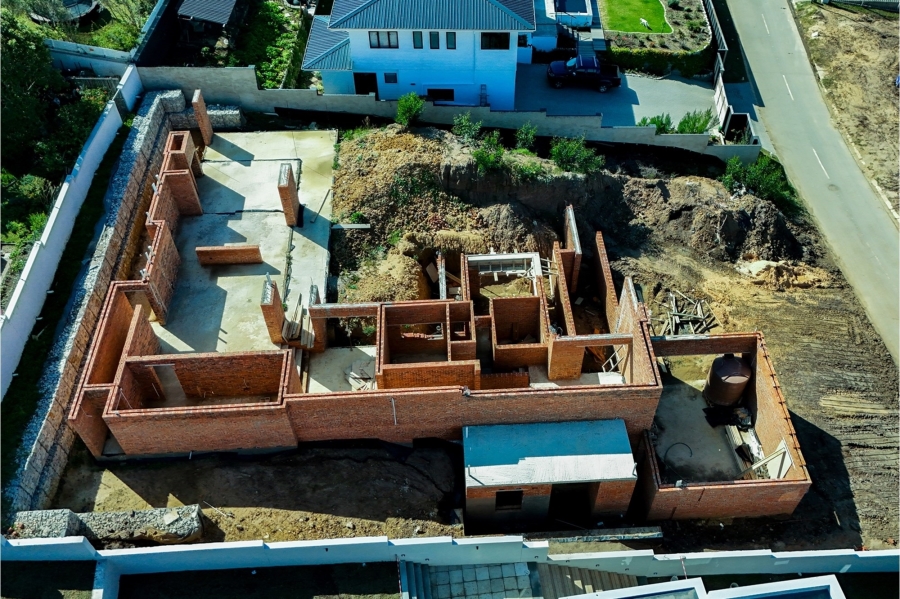 4 Bedroom Property for Sale in Whale Rock Western Cape